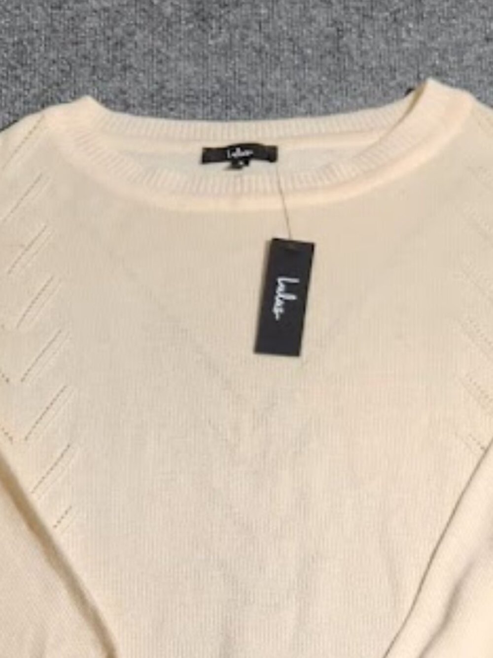 Lulus Women's Lightweight Springtime Sweater in size small - Picture 2 of 5